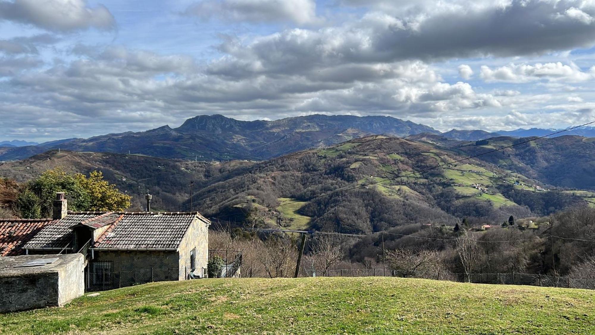 Villa Almastur Rural Siero Exterior foto